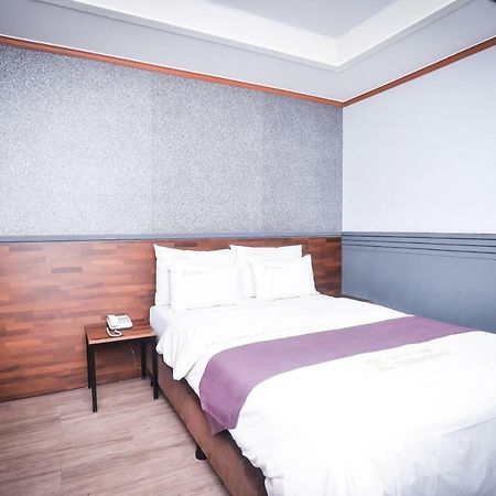 Hotel Noblesse Seul Esterno foto