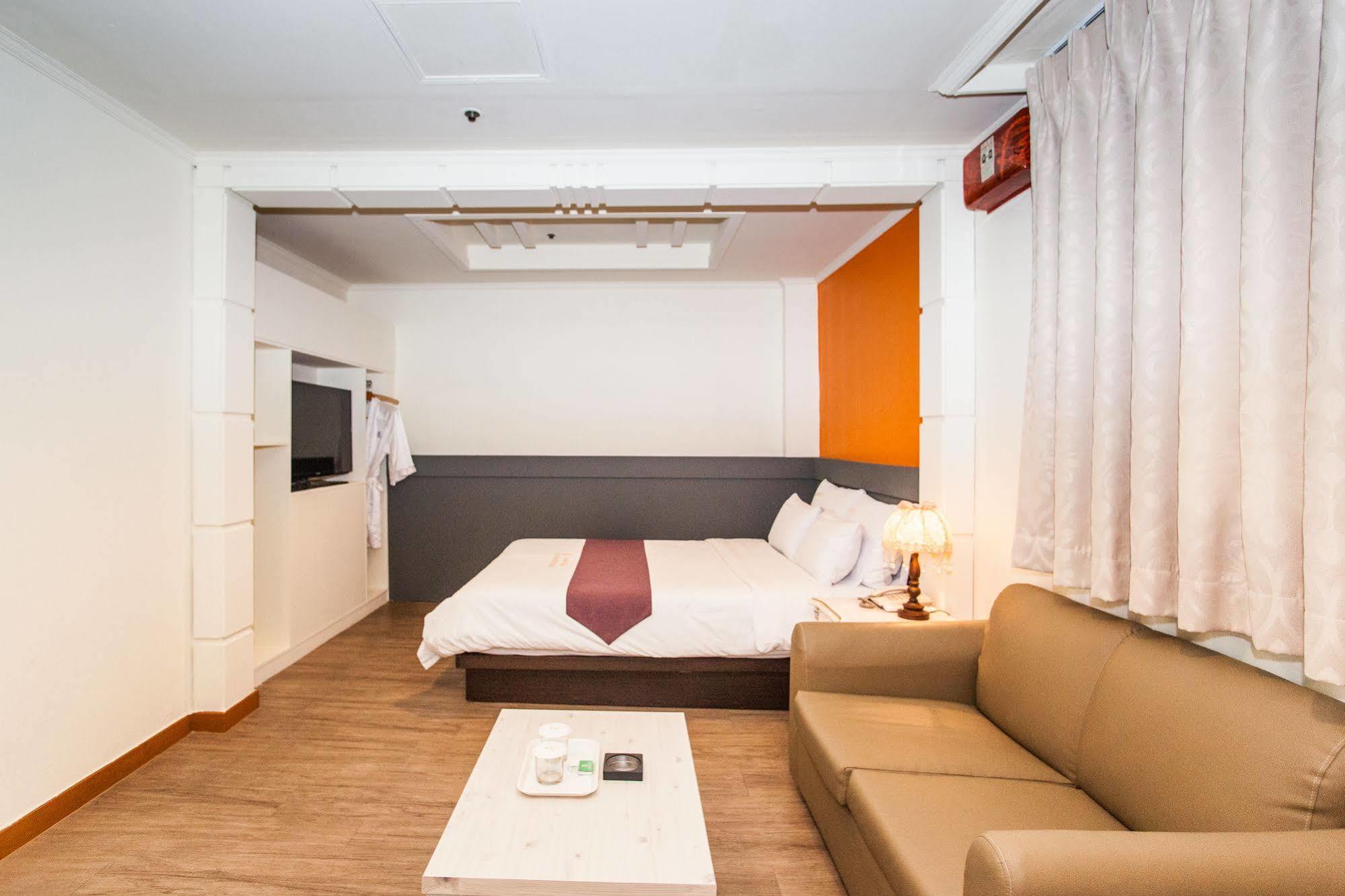Hotel Noblesse Seul Esterno foto