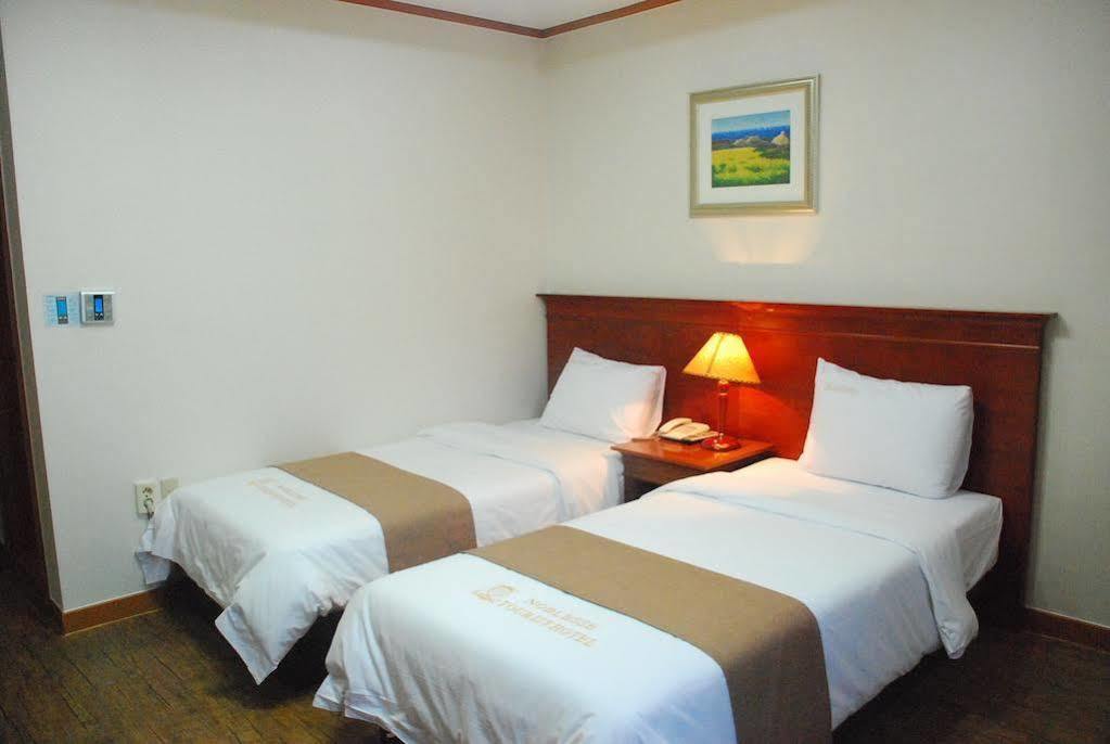 Hotel Noblesse Seul Esterno foto