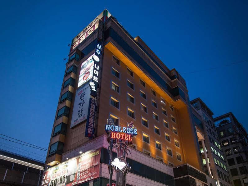 Hotel Noblesse Seul Esterno foto