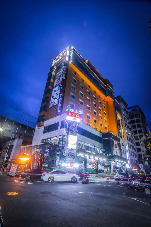 Hotel Noblesse Seul Esterno foto