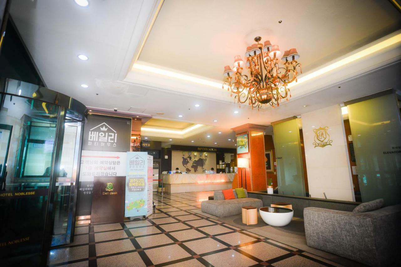 Hotel Noblesse Seul Esterno foto