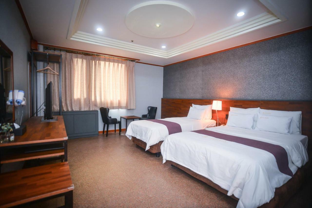 Hotel Noblesse Seul Esterno foto