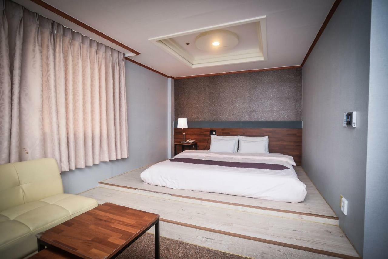 Hotel Noblesse Seul Esterno foto