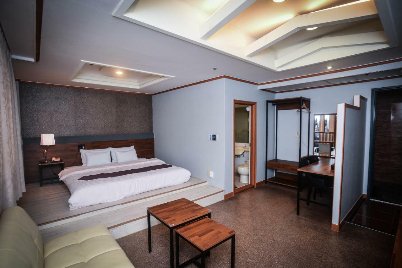 Hotel Noblesse Seul Esterno foto